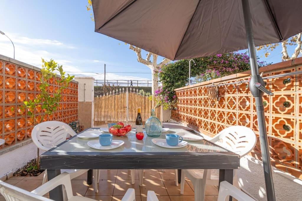 הוילה אמפוריבראבה A16-Casa Con Barbacoa En La Playa מראה חיצוני תמונה