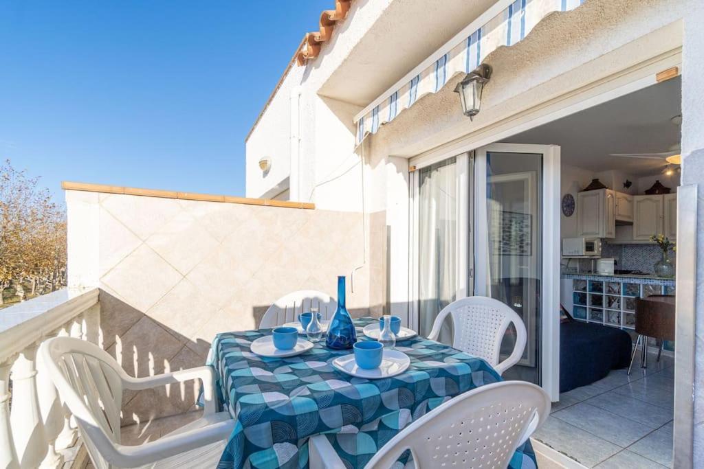 הוילה אמפוריבראבה A16-Casa Con Barbacoa En La Playa מראה חיצוני תמונה