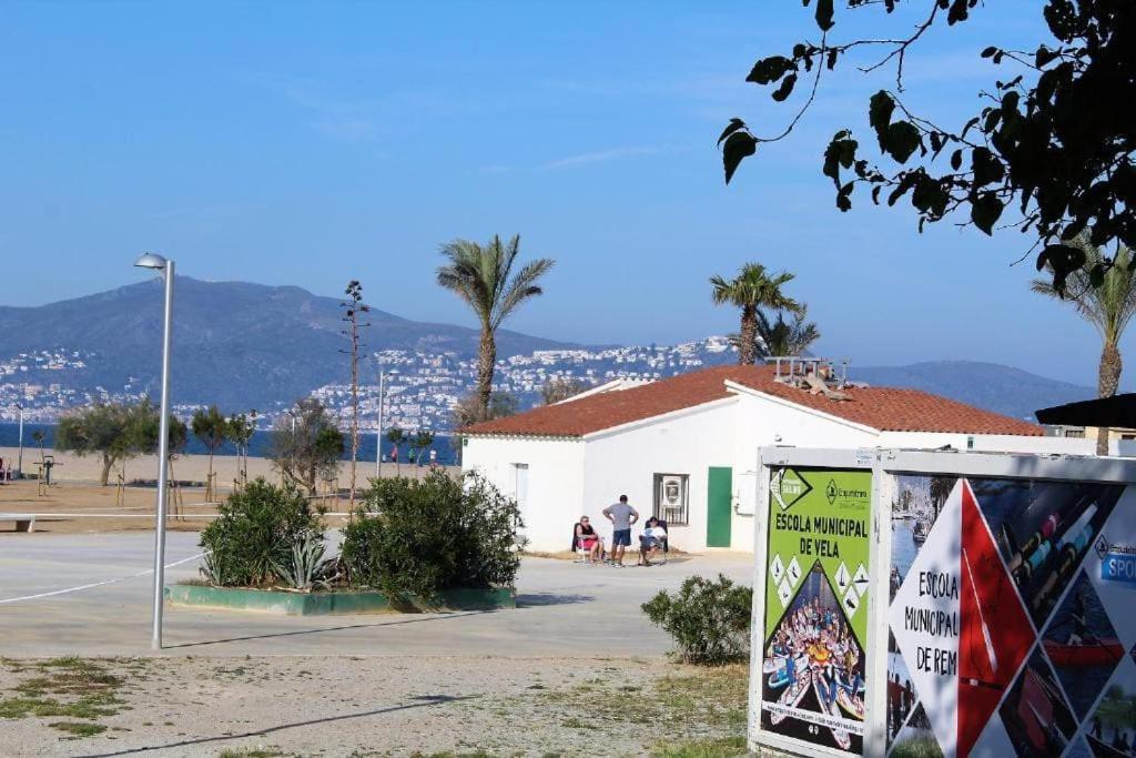 הוילה אמפוריבראבה A16-Casa Con Barbacoa En La Playa מראה חיצוני תמונה